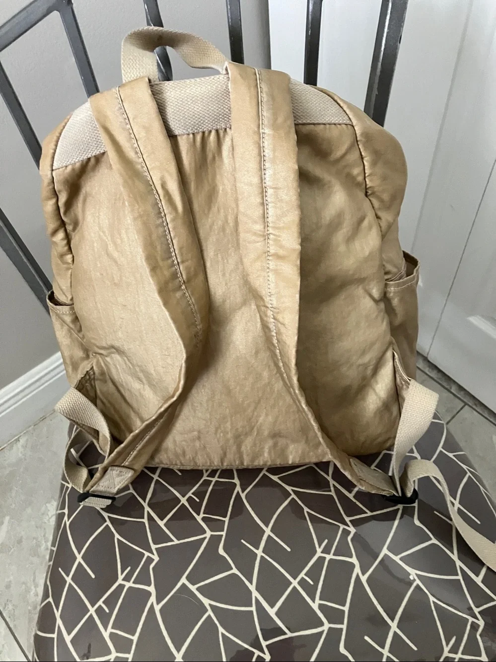Kipling women ezra